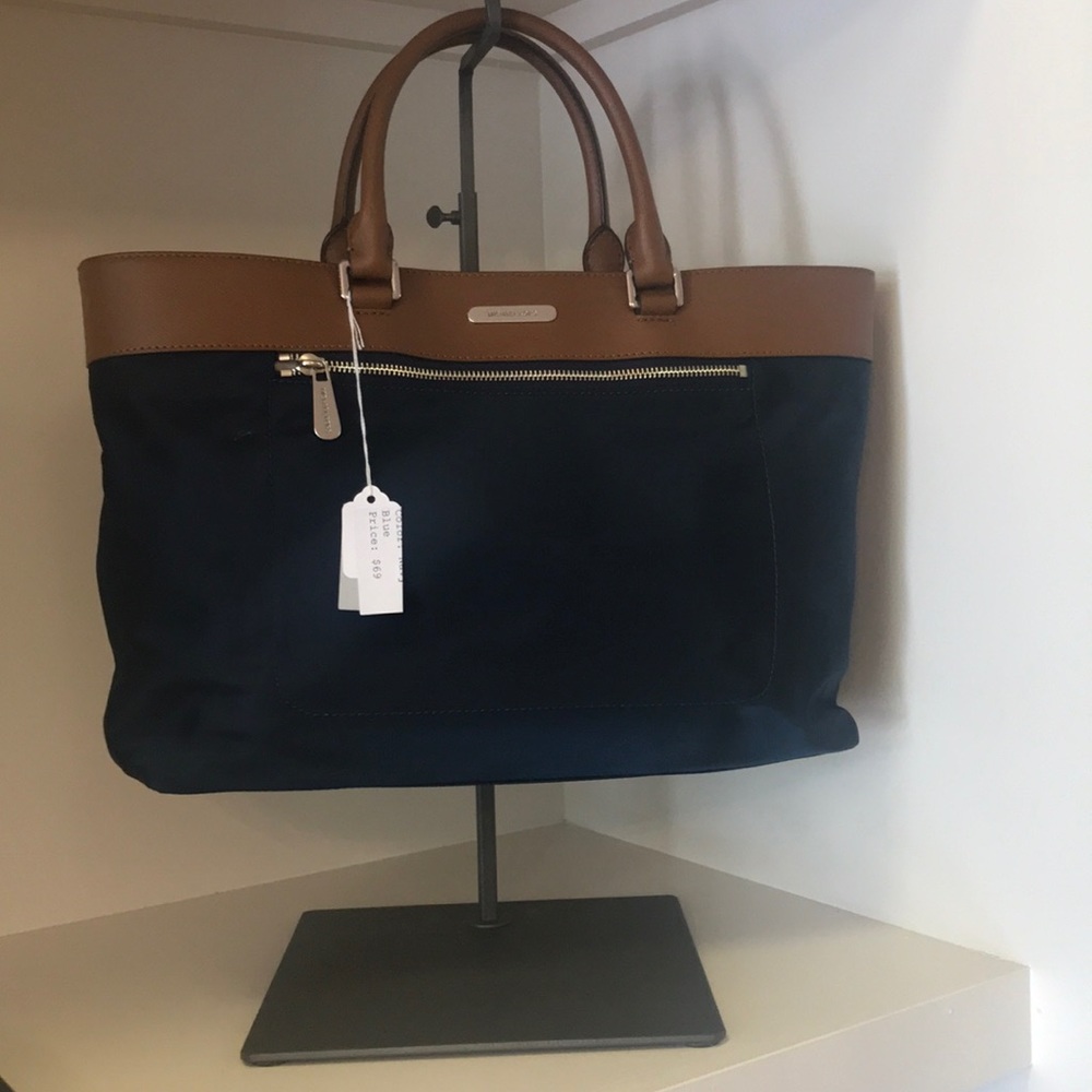 Navy Michael Kors Handbag.